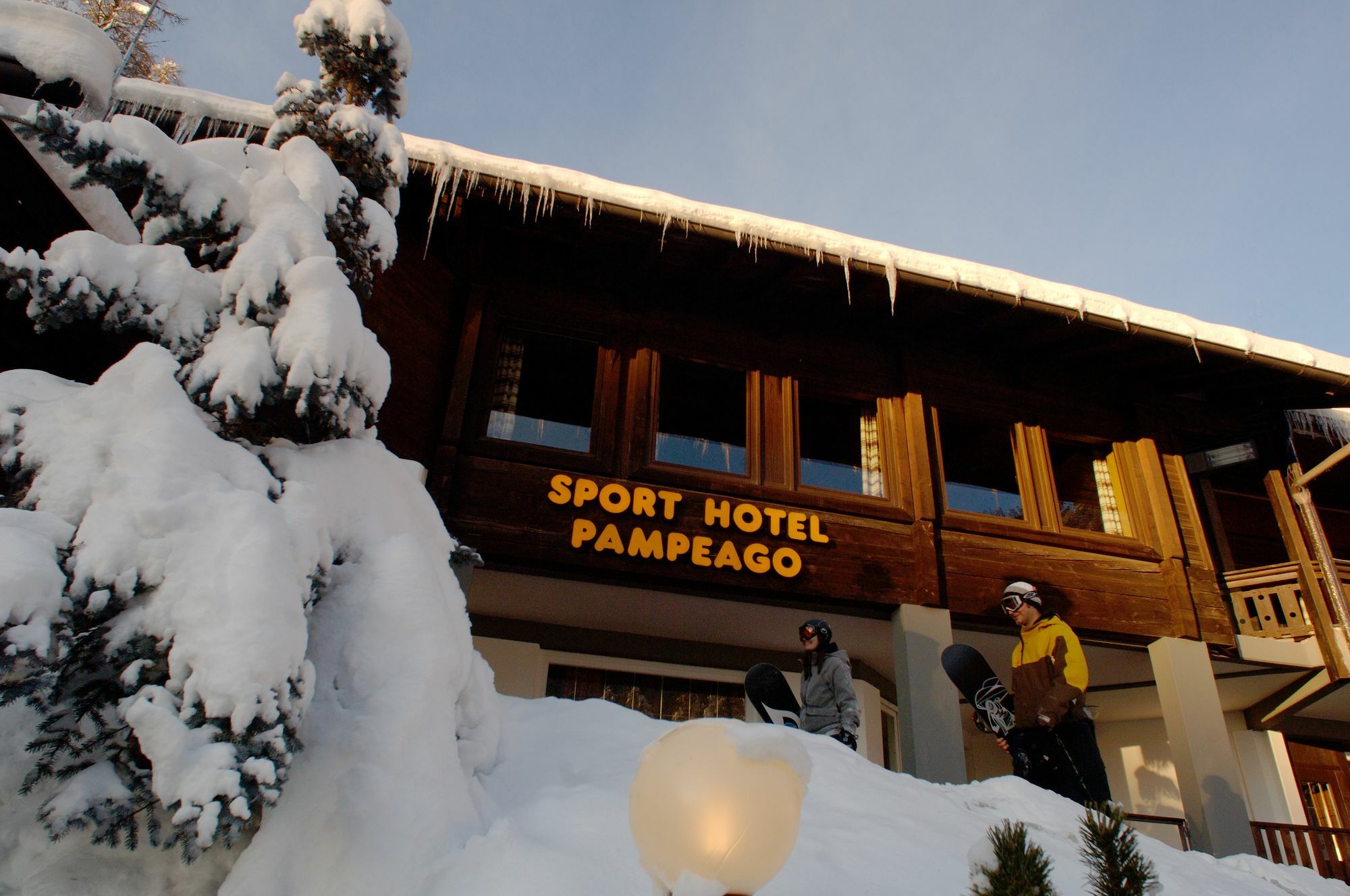 Sport Hotel Pampeago Teser im Fleimtal Exterior foto